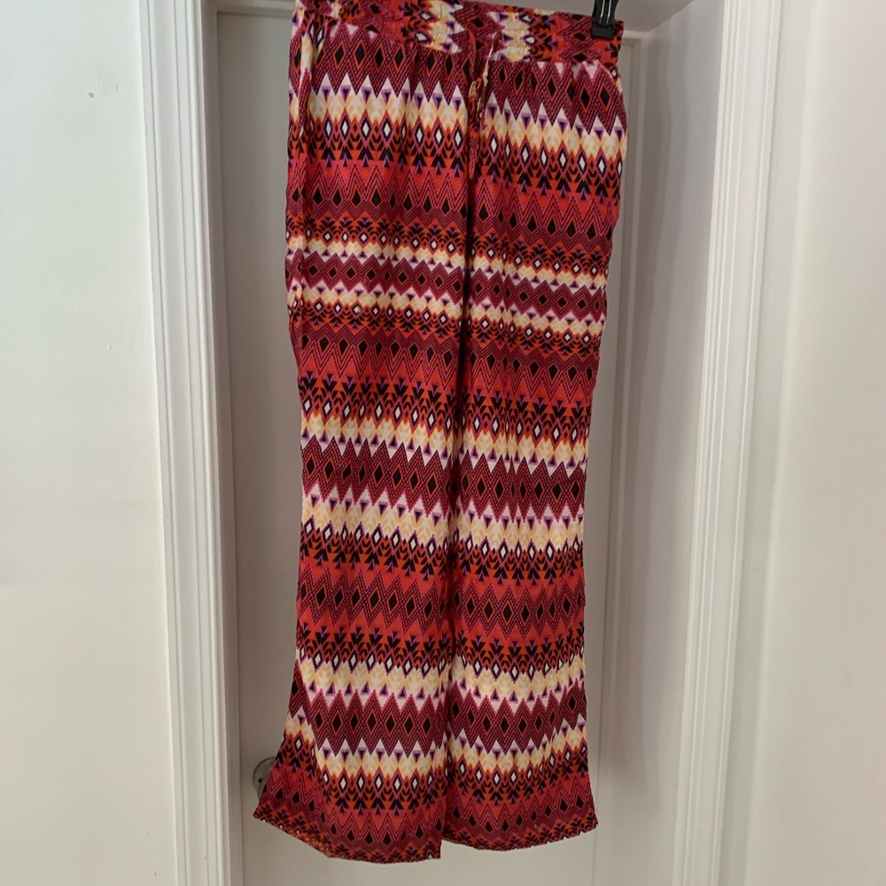Printed flowy pants